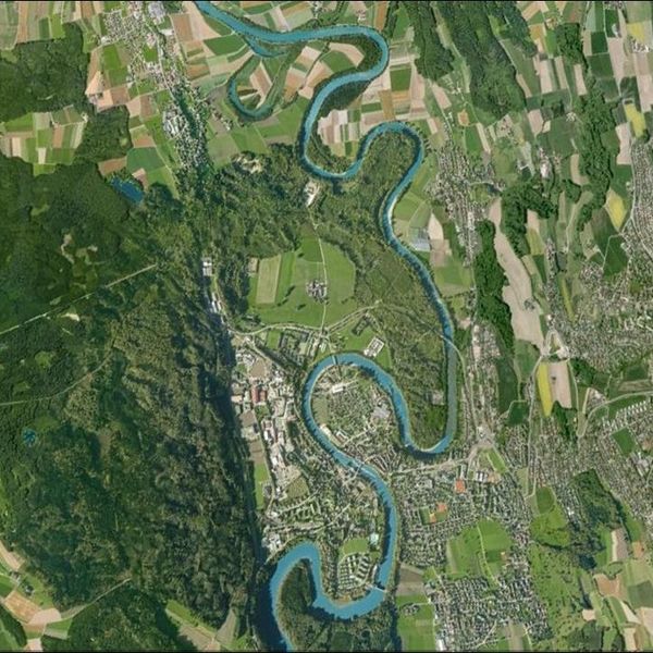 Datei:Reuss bei Bremgarten googlemaps quadrat.jpg